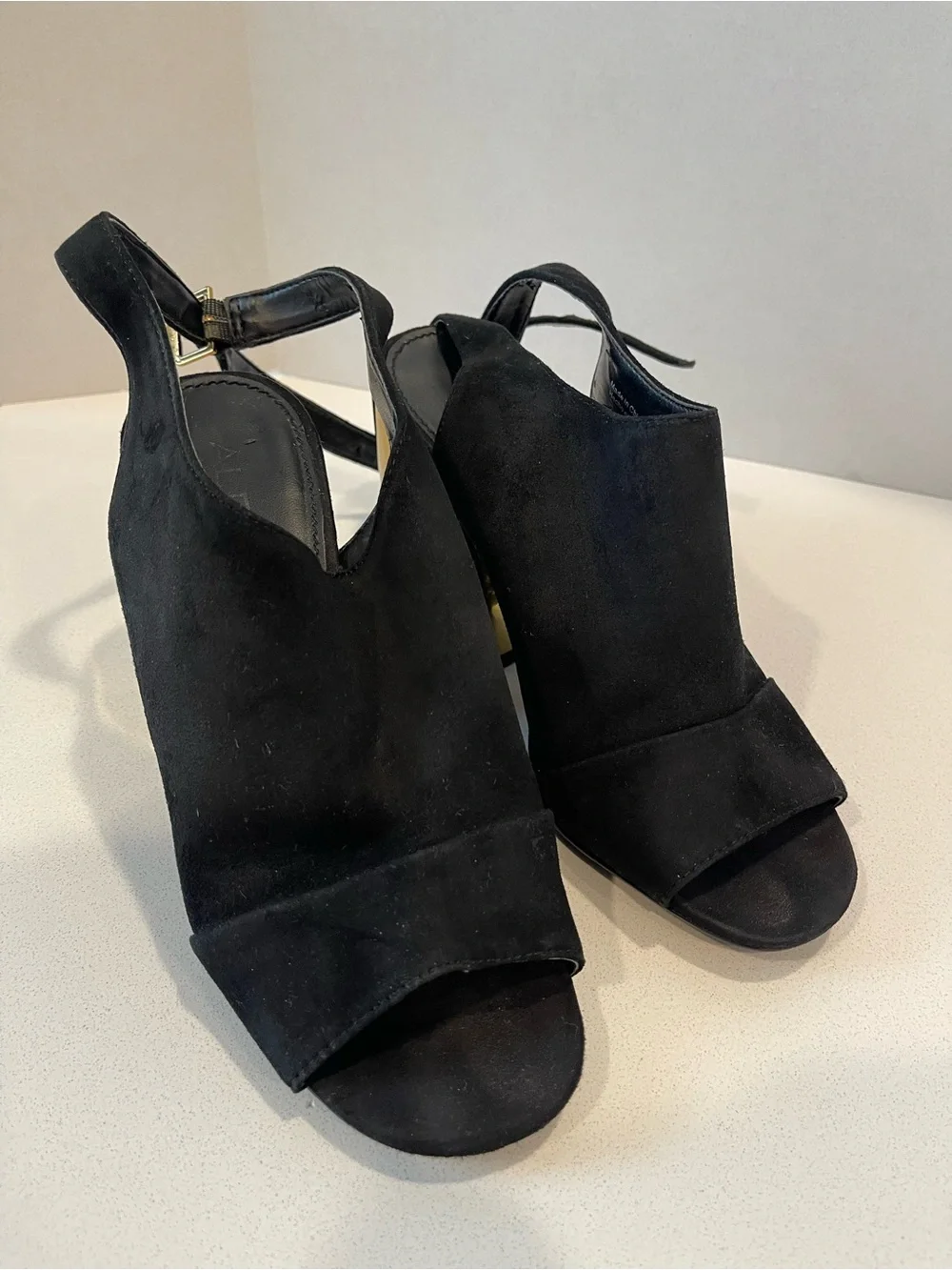 Aldo Black Suede Slingback Heels with Gold Geometric Block Heel size 5